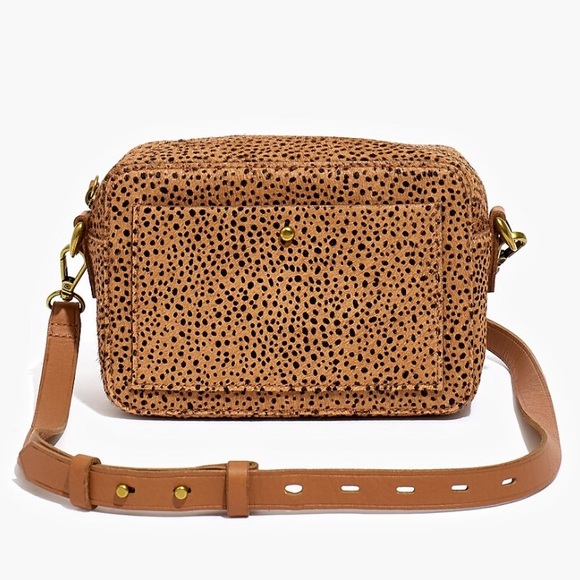 Madewell Handbags - NWOT Madewell The Transport Camera Bag in Dotted Calf Hair